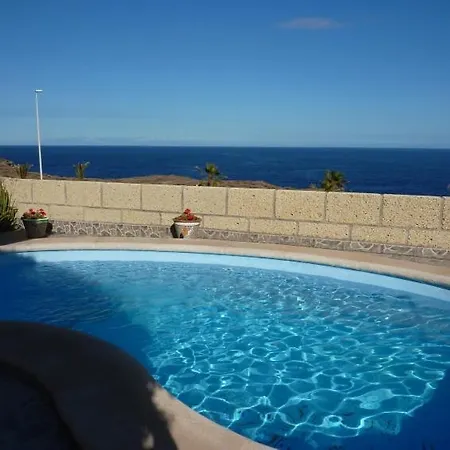 Sleeps 6 Pool Wifi Casa vacanze *