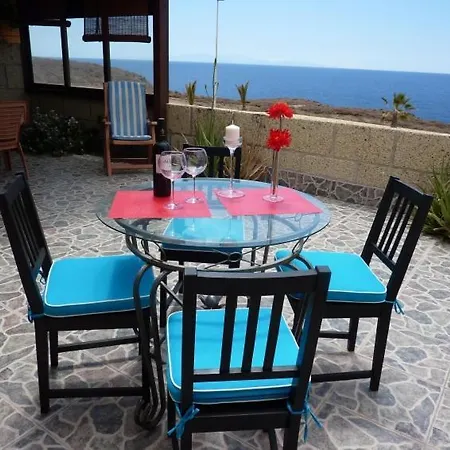 Sleeps 6 Pool Wifi *