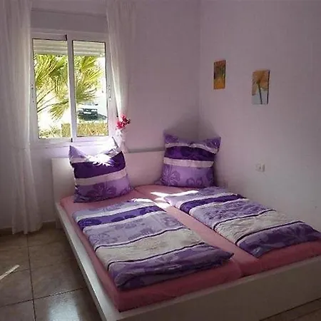 度假居 Sleeps 6 Pool Wifi